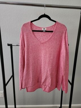 Old Navy Heathered Pink V-Neck Sweater